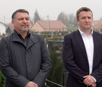 Obilježen blagdan Svih svetih i Dušni dan: položen vijenac kod Križa života